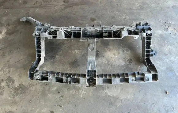 Renault Trafic III (X82) Radiator support slam panel 625001299R