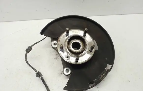 Opel Astra J Front wheel hub 13583479