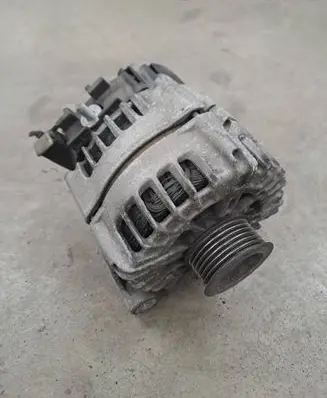 BMW X3 F25 Generator/alternator 8570672 S32AN12 2613704A