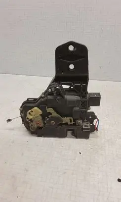 Seat Toledo II (1M) Front door lock 3B1837015Q