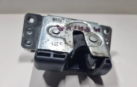 Opel Meriva A Tailgate/trunk/boot lock/catch/latch 90563999