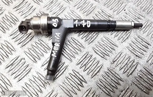 Fuel injector