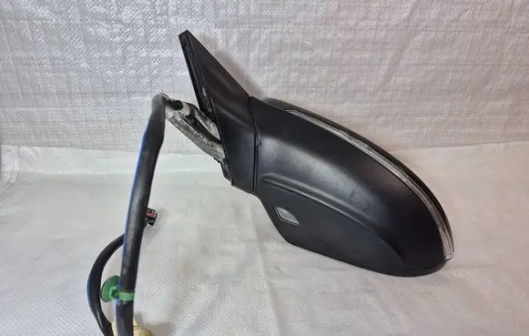 Front door electric wing mirror