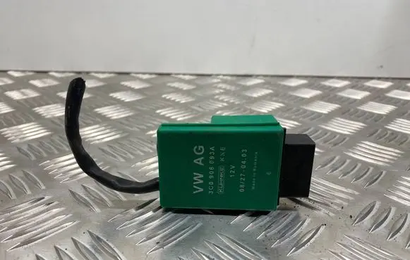 Volkswagen PASSAT CC Fuel injection pump control unit/module 3C0906093A
