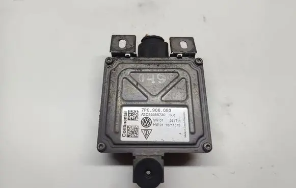 Volkswagen Touareg II Fuel injection pump control unit/module 7P0906093 13711575 A2C53355730