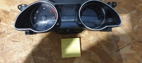 Audi A5 8T 8F Speedometer (instrument cluster) 8T0920981B