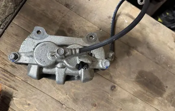 Toyota C-HR II Front brake caliper N30198 N30209