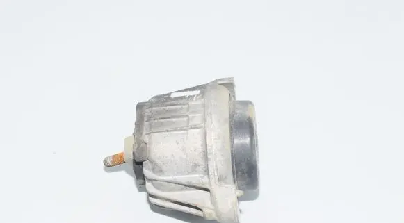 BMW 1 E81 E87 Engine mount bracket 139811