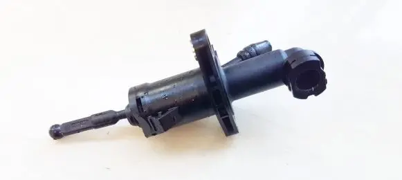 Clutch master cylinder