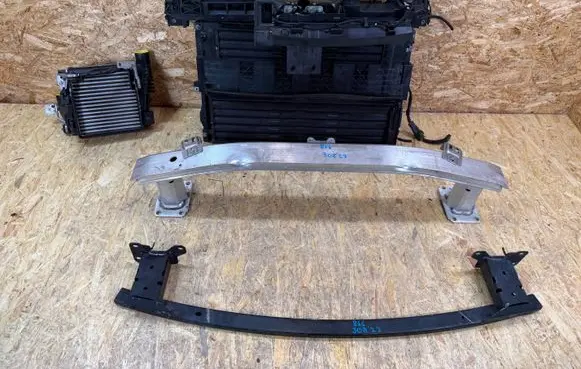 Peugeot 308 Radiator support slam panel