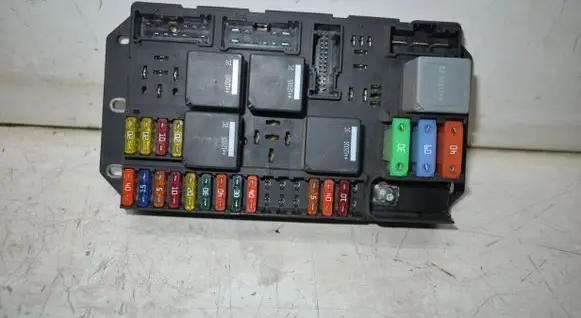 Jaguar XJL Fuse module AW9314A073BC