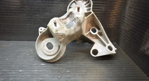 Audi A6 Allroad C6 Engine mounting bracket 4F0199351T