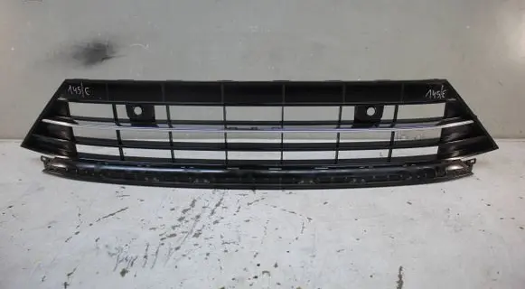 Front bumper lower grill