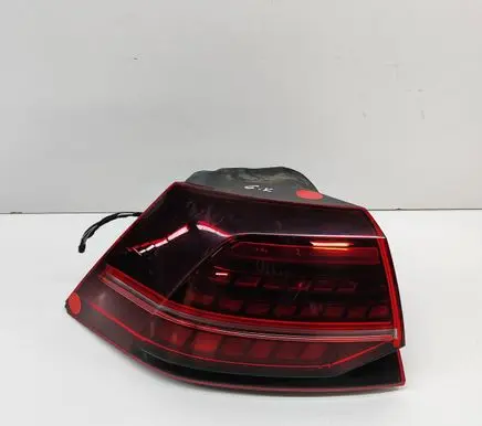 Volkswagen Golf VII Rear/tail lights 5G0945207G