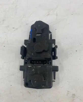 Tail light bulb cover holder