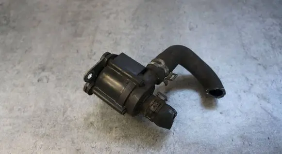 Volvo V40 Electric auxiliary coolant/water pump 5.18705.02.0 31338211