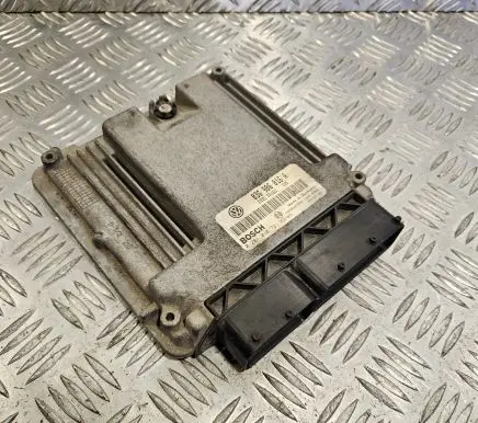Volkswagen Touran I Engine control unit/module 03G906016A 0281010731