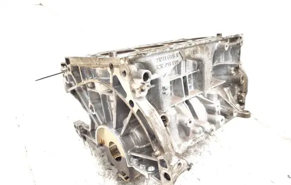 Mercedes-Benz A W177 Engine block M282914 110116806R 282.914