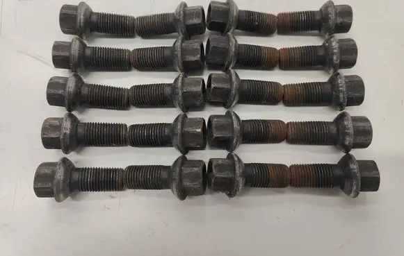 Mercedes-Benz A W176 Nuts/bolts A0009908307