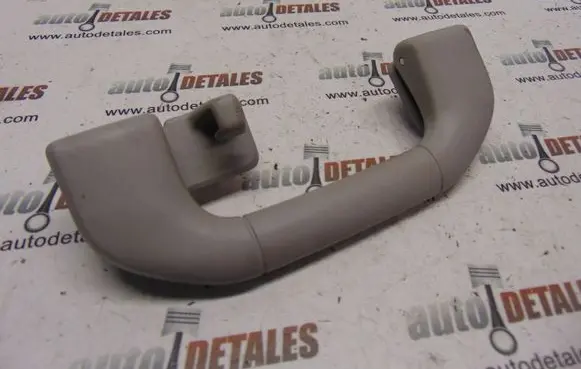 Mercedes-Benz E W212 Rear interior roof grab handle A2048100151