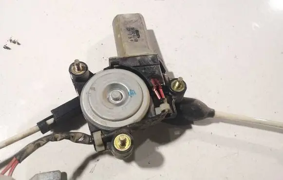 Mazda 323 Front door window regulator motor 3610061769