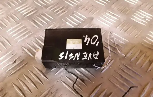 Toyota Avensis T250 Alarm control unit/module 8973220010 1882008421