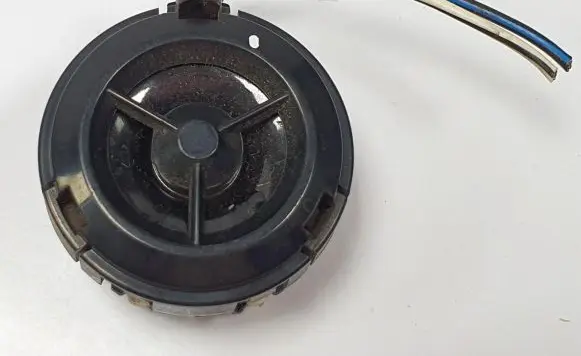 Mitsubishi Grandis Front door high frequency speaker MR986377