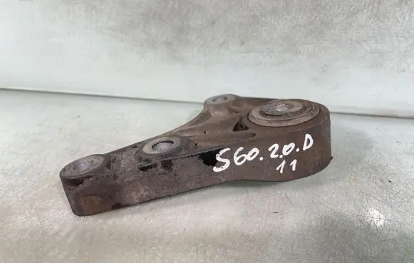 Volvo S60 Engine mounting bracket 31277076