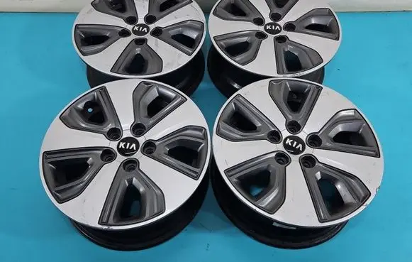 R16 alloy rim