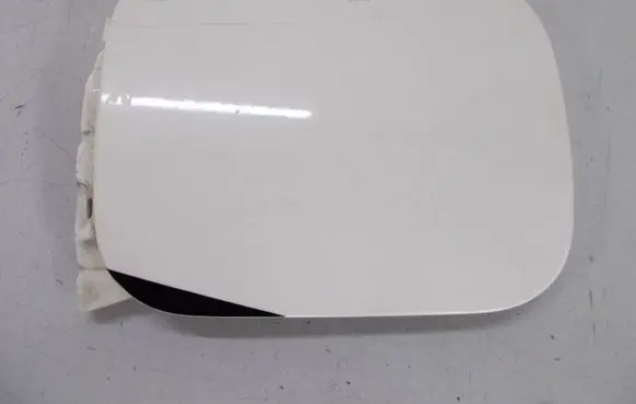 Audi A4 S4 B5 8D Fuel tank cap trim 