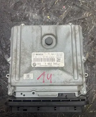 BMW 7 F01 F02 F03 F04 Engine control unit/module 7823905 030006173 0281014727