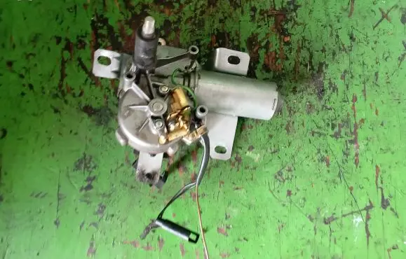 Ford Fiesta Rear window wiper motor