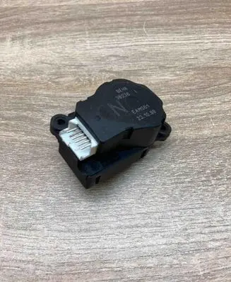 Mercedes-Benz CL C215 Air flap motor/actuator 38236 41047324