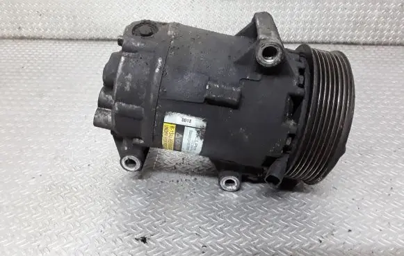 Renault Scenic II - Grand scenic II Air conditioning (A/C) compressor (pump) 8200309193