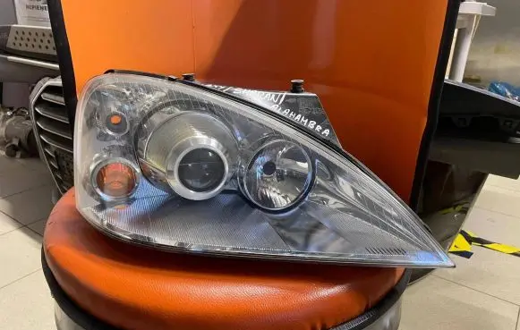 Ford Galaxy Headlight/headlamp 7M5941016M 0301183272
