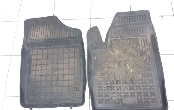 Peugeot Partner Front floor mat 201215