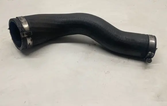 Land Rover Evoque I Intercooler hose/pipe 