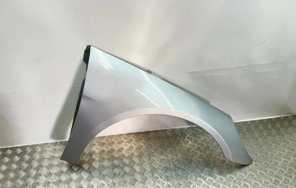 Mercedes-Benz R W251 Fender