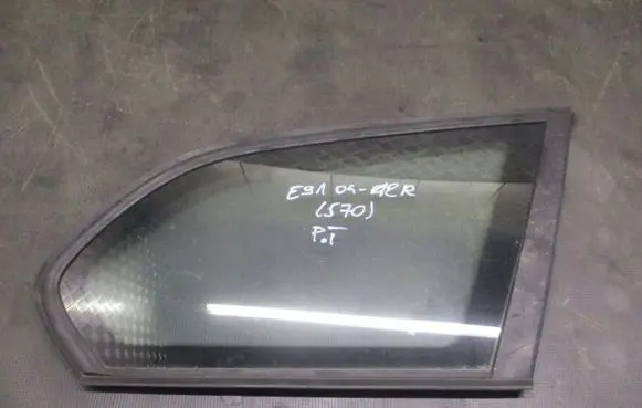 BMW 3 E90 E91 Front triangle window/glass 682M3236AS