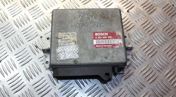BMW 7 E32 Engine control unit/module 0261200156