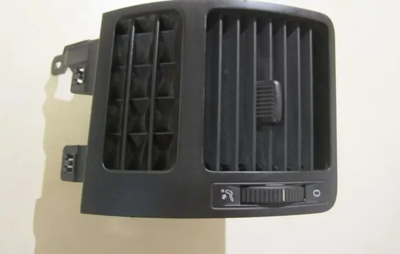 Volkswagen Touran I Dashboard side air vent grill/cover trim 1T0819704A