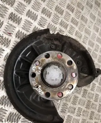 Volkswagen Golf VII Rear wheel hub