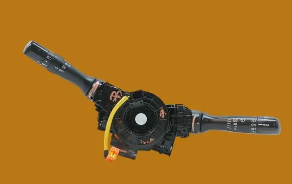 Toyota Yaris Wiper turn signal indicator stalk/switch 17F143