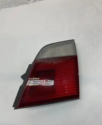Nissan Primera Tailgate rear/tail lights 23320204