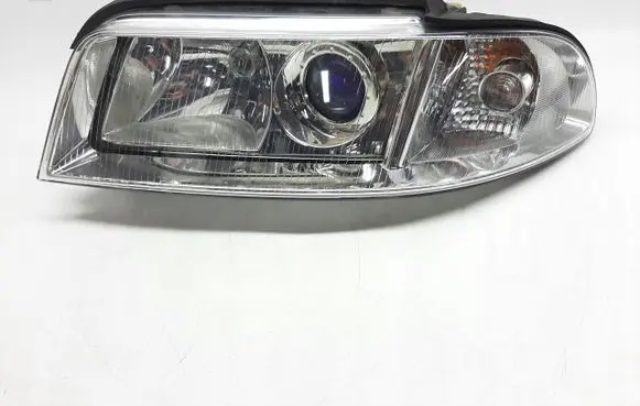 Audi A4 S4 B5 8D Headlight/headlamp 8D0941029AK