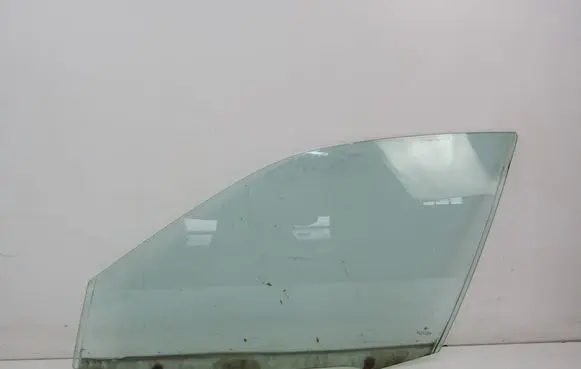 BMW 3 E46 Front door window glass four-door 