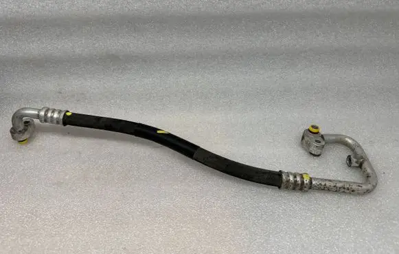 Volkswagen Multivan T5 Air conditioning (A/C) pipe/hose 7H0820721E