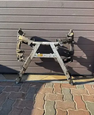 BMW 5 E39 Front subframe 1092868 8997601 1092867