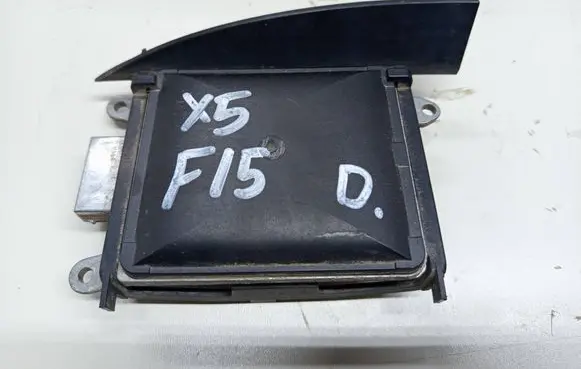 BMW X5 F15 Blind spot module 6873290 00001635 12037310