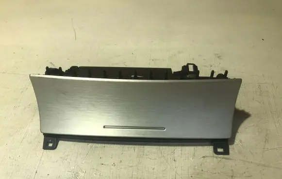 Volkswagen Touareg II Ashtray (front) 7P2857961